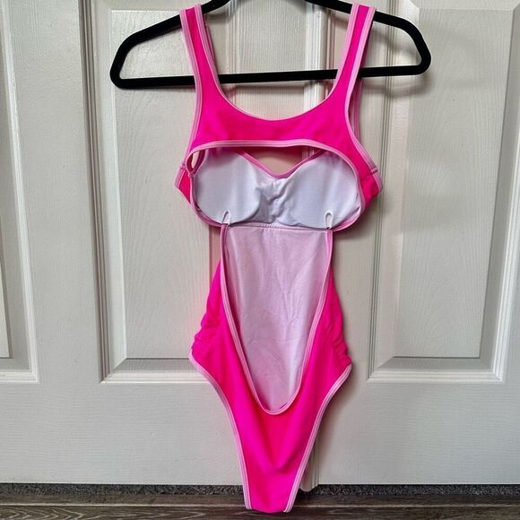 Shein pink one peice cut out bathing suit - Picture 2 of 12